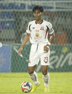 Wisal El Burji, yang menjadi kapten Deltras saat melawan PSIS Semarang. Di kandang sendiri, The Lobster dipermalukan tamunya.