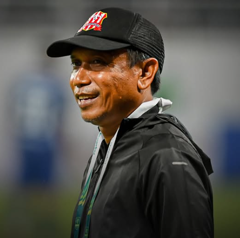 Widodo Cahyono Putro saat mendampingi Deltras FC Sidoarjo. Kini, dia sudah menjadi pelatih Garudayaksa.