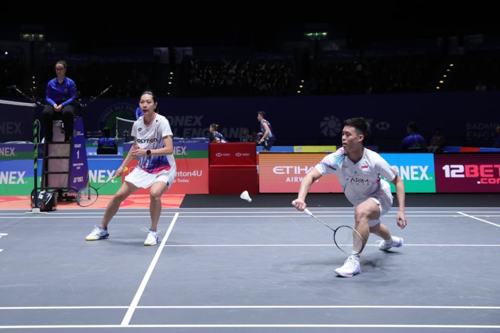Hee Yong Kai Terry/Gloria Emanuelle Widjaja memaksa Feng Yan Zhe/Huang Dong Ping asal Tiongkok harus menang susah payah.