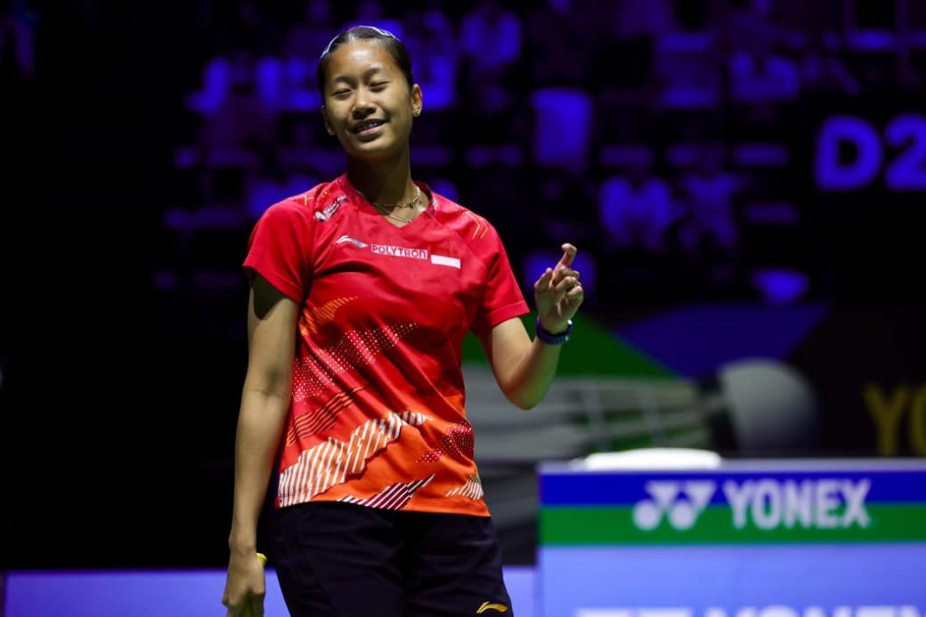Ekpresi kegembiraan Putri Kusuma Wardani mengalahkan Nozomi Okuhara dari Jepang di babak semifinal Swiss Open 2026.