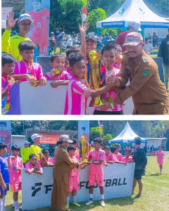 Rangkaian kegiatan LTS Zona Surabaya U-10 dan U12 ditutup dengan penyerahan piala dan medali. Untuk juara diserahkan Kepala Desa Bringbendo Sholeh Dwi Cahyono.